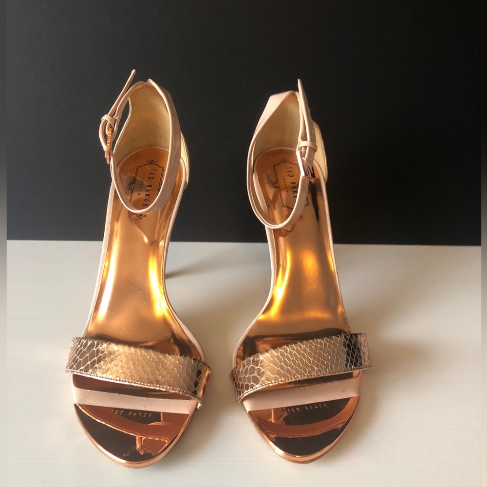 Ted Baker Pink/Nude/Rose Gold Ankle Strap Sandals Heels US 10.5 / EU 41